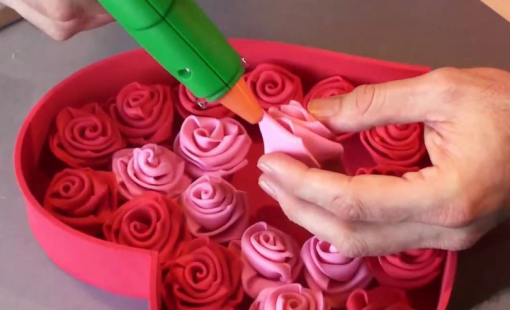 Cách làm hộp hoa hồng trái tim cho ngày lễ Valentine