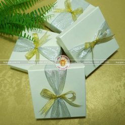 Hộp quà nhỏ, hộp quà tặng nhỏ HQ21 - Kích thước 10x10x3cm