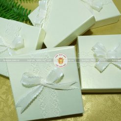 Hộp quà nhỏ, hộp quà tặng sinh nhật nhỏ HQ23 - Kích thước 10x10x3cm