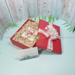 Hộp quà chữ nhật KT 23x17x7cm - HQ25