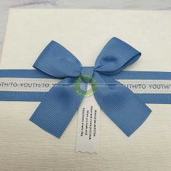 Hộp quà hình vuông trắng xanh 3 loại kích thước 15, 17, 19cm - HQ37