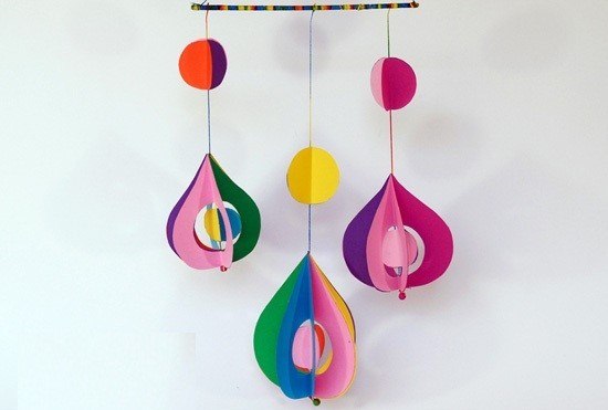 Những sản phẩm độc đáo, đẹp mắt từ giấy màu cứng