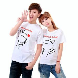 Áo đôi với những in độc lạ