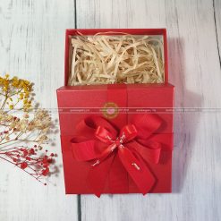 Hộp quà đựng Thắt lưng, Vòng, Son, Ví HQ52 – KT 13x13x5cm