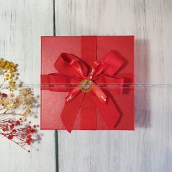 Hộp quà đựng Thắt lưng, Vòng, Son, Ví  HQ52 – KT 13x13x5cm